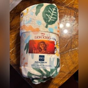 Disney The Lion King Plush Throw - Orange and White